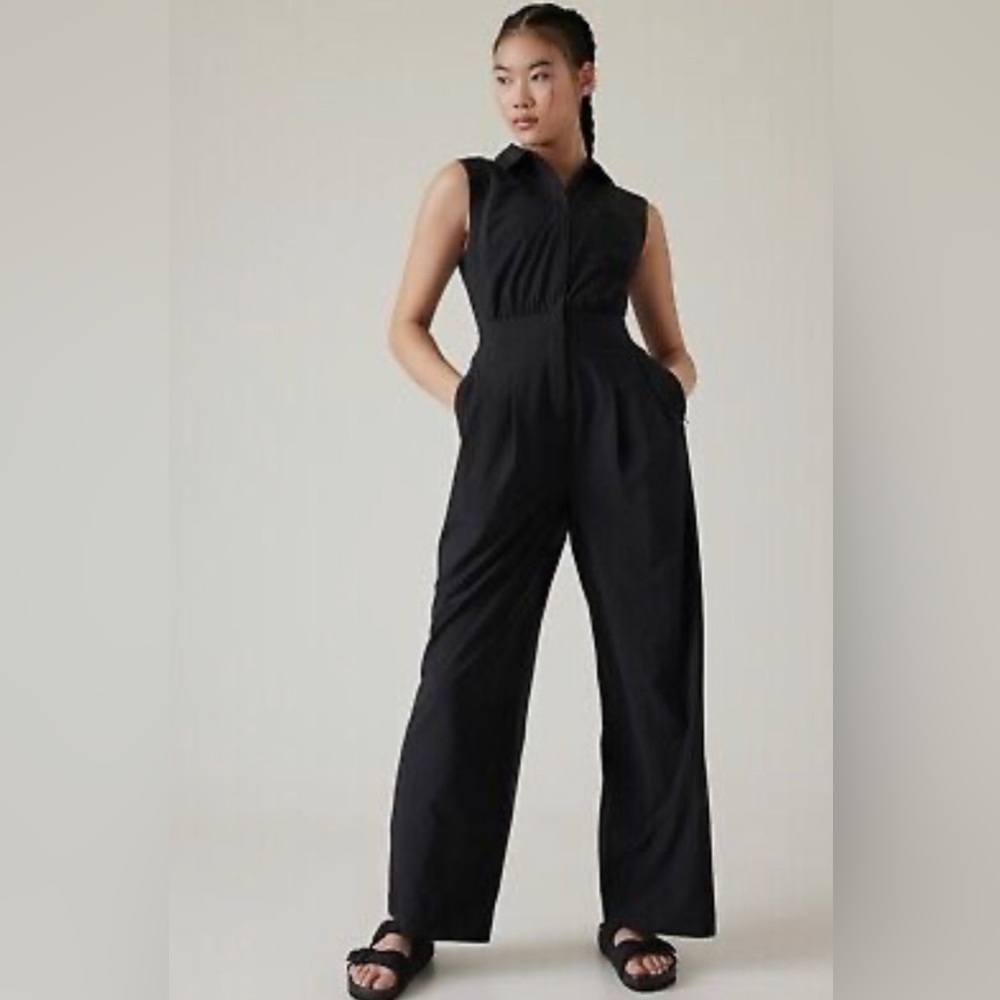 Athleta BROOKLYN UTILITY black Wrinkle-resistant JUMPSUIT size 6 BRAND NEW